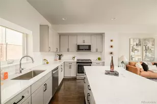 7035 E 38th Ave, Denver, CO 80207 - Photo 11