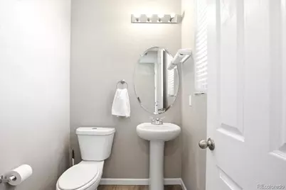 25562 E Bayaud Place, Aurora, CO 80018 - Photo 9