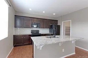 10434 Troy St, Commerce City, CO 80022 - Photo 9