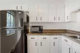 9457 W 56th Pl, Arvada, CO 80002 - Photo 5