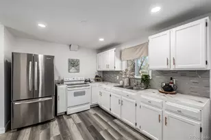 11087 Montview Blvd, Aurora, CO 80010 - Photo 9