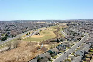 19986 E Lehigh Pl, Aurora, CO 80013 - Photo 3