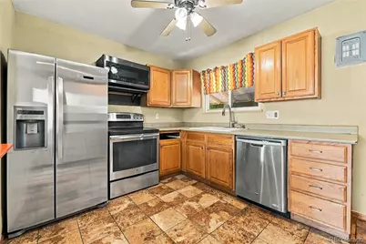 7090 W Iowa Avenue, Lakewood, CO 80232 - Photo 5