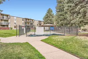 2231 S Vaughn Way, Aurora, CO 80014 - Photo 27