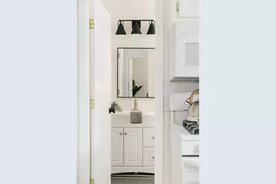 527 E Mexico Avenue, Denver, CO 80210 - Photo 13