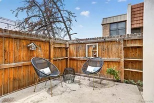 2883 S Locust St, Denver, CO 80222 - Photo 33