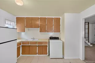10831 Lowry Pl, Aurora, CO 80010 - Photo 11