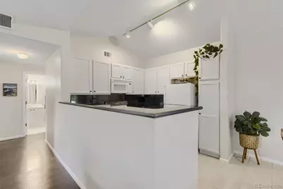8500 E Jefferson Avenue #18B, Denver, CO 80237 - Photo 7