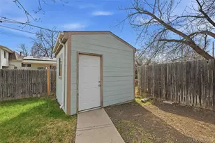 1042 S Holland Ct, Lakewood, CO 80226 - Photo 9