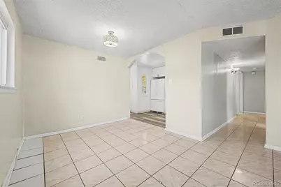 1042 Yuba Street, Aurora, CO 80011 - Photo 7