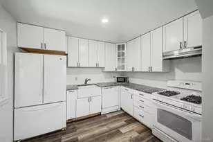 1042 Yuba St, Aurora, CO 80011 - Photo 9