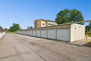 690 S Alton Way, Denver, CO 80247 - Photo 15