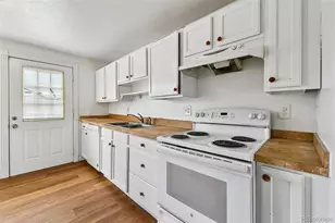 729 Havana St, Aurora, CO 80010 - Photo 13