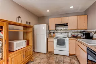 4884 E 101st Ct, Thornton, CO 80229 - Photo 7