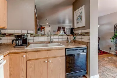 4884 E 101st Court, Thornton, CO 80229 - Photo 9