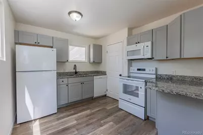 7855 Newport Street, Commerce City, CO 80022 - Photo 11