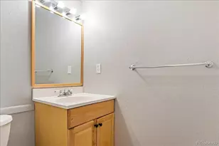 3855 S Monaco Parkway, Denver, CO 80237 - Photo 15