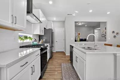 5136 N Quemoy Court, Aurora, CO 80019 - Photo 5