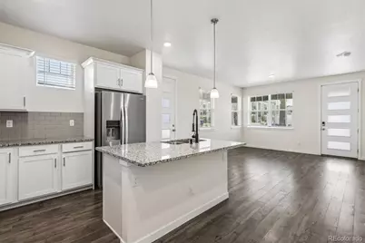 21891 E 7th Avenue, Aurora, CO 80018 - Photo 9