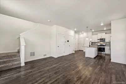 21891 E 7th Avenue, Aurora, CO 80018 - Photo 5