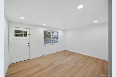 941 S Ironton Street, Aurora, CO 80012 - Photo 9