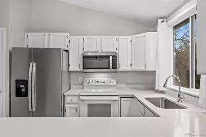 3946 S Flanders Way, Aurora, CO 80013 - Photo 7