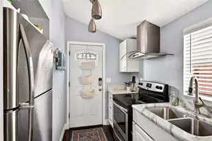 1144 S Logan St, Denver, CO 80210 - Photo 9