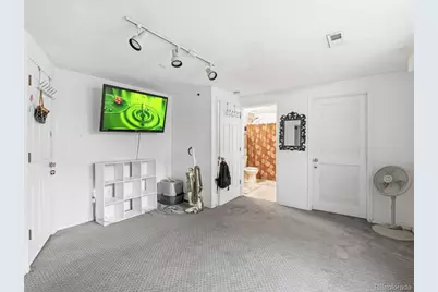 1960 Espana Way, Aurora, CO 80011 - Photo 25
