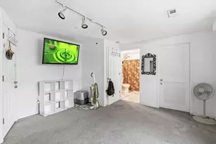 1960 Espana Way, Aurora, CO 80011 - Photo 25