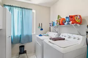 1960 Espana Way, Aurora, CO 80011 - Photo 21