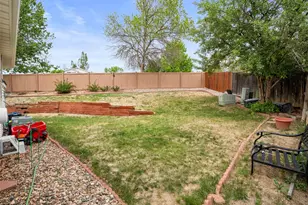 1960 Espana Way, Aurora, CO 80011 - Photo 33