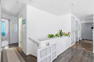 1960 Espana Way, Aurora, CO 80011 - Photo 17