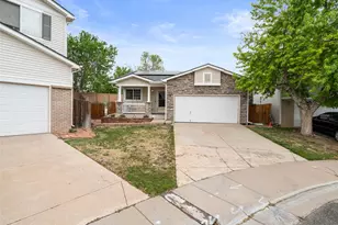 1960 Espana Way, Aurora, CO 80011 - Photo 1