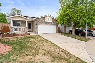 1960 Espana Way, Aurora, CO 80011 - Photo 3