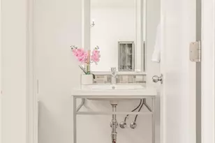 6712 Avrum Dr, Denver, CO 80221 - Photo 7