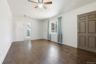 800 Vaughn St, Aurora, CO 80011 - Photo 9