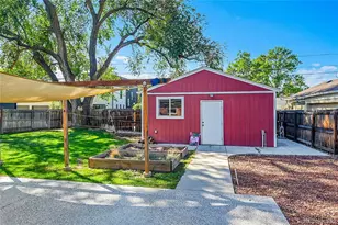 3011 Grape St, Denver, CO 80207 - Photo 25