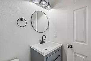 23552 E Alabama Dr, Aurora, CO 80018 - Photo 9