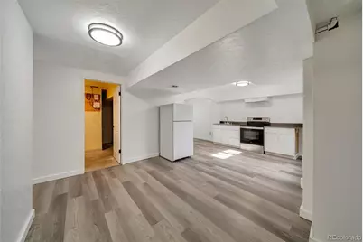 4666 Freeport Way, Denver, CO 80239 - Photo 19