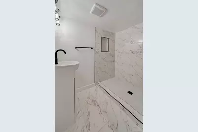 4666 Freeport Way, Denver, CO 80239 - Photo 17