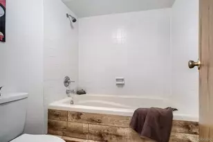 1011 S Ironton St, Aurora, CO 80012 - Photo 11