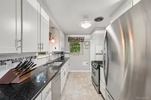 2835 Dahlia St, Denver, CO 80207 - Photo 15