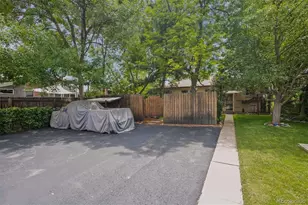 2835 Dahlia St, Denver, CO 80207 - Photo 29
