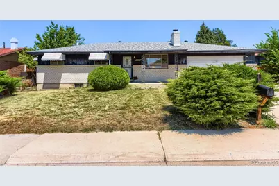 392 S Peoria Circle, Aurora, CO 80012 - Photo 1