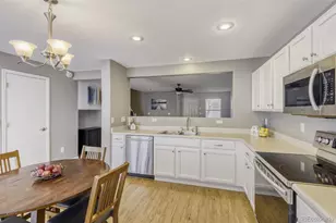 7889 S Kittredge Cir, Englewood, CO 80112 - Photo 7