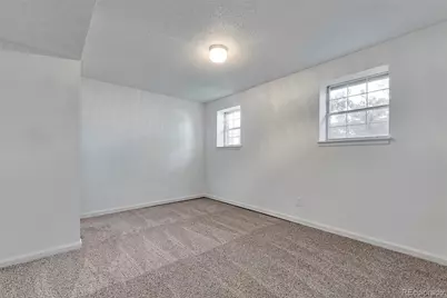 18249 E Mexico Place, Aurora, CO 80017 - Photo 11