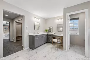22534 E Frost Pl, Aurora, CO 80016 - Photo 17