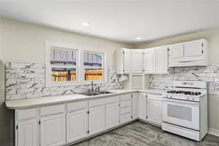 1568 Beeler St, Aurora, CO 80010 - Photo 5