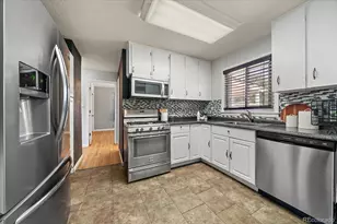 750 Kenton St, Aurora, CO 80010 - Photo 7