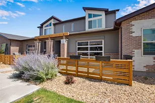 19570 E Sunset Cir, Aurora, CO 80015 - Photo 3